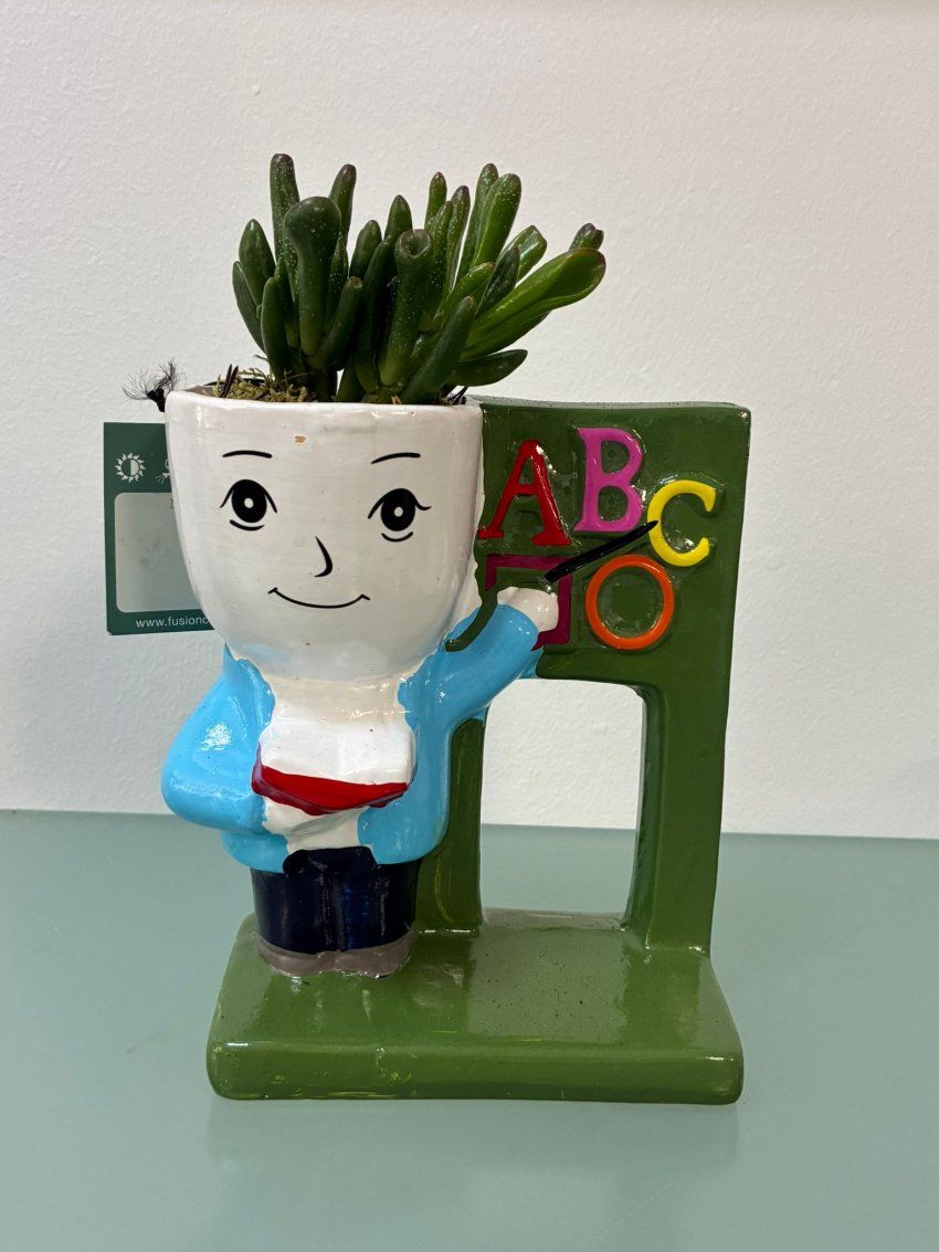 18 CM ALTO EN CERAMICA